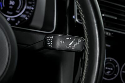 2018 Volkswagen Golf R 4Motion   - Photo 28 - Joliet, IL 60435