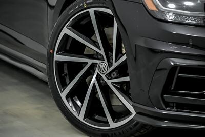 2018 Volkswagen Golf R 4Motion   - Photo 4 - Joliet, IL 60435