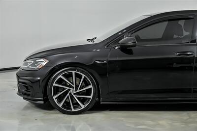 2018 Volkswagen Golf R 4Motion   - Photo 7 - Joliet, IL 60435