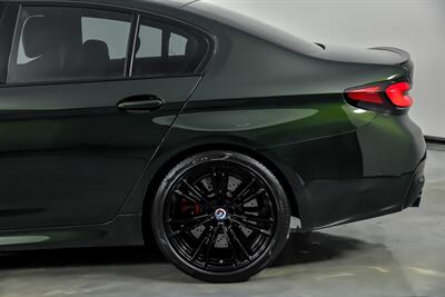 2023 BMW M5 COMPETITION-RARE SAN REMO GREEN   - Photo 9 - Joliet, IL 60435