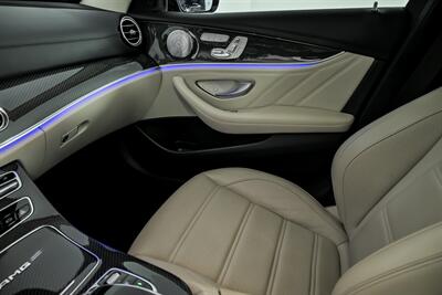 2019 Mercedes-Benz AMG E 63 S-CARBON CERAMICS-FACTORY MATTE!   - Photo 42 - Joliet, IL 60435