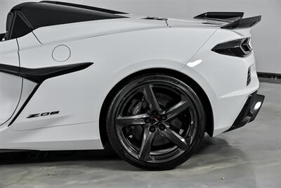 2023 Chevrolet Corvette Z06 3LZ-MASSIVE $162K MSRP-CARBON OVERLOAD! - Photo 9 - Joliet, IL 60435
