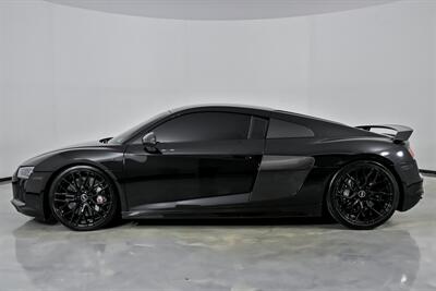 2017 Audi R8 5.2 quattro V10 Plus   - Photo 8 - Joliet, IL 60435