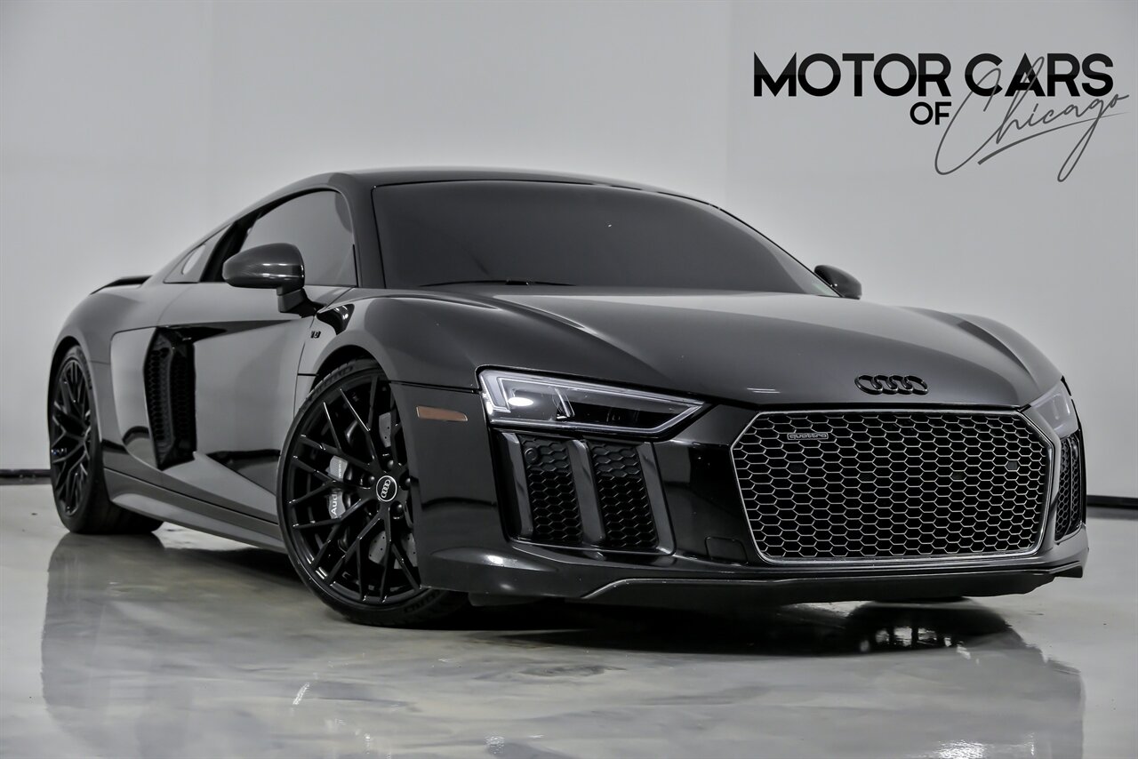 2017 Audi R8 5.2 quattro V10 Plus   - Photo 1 - Joliet, IL 60435