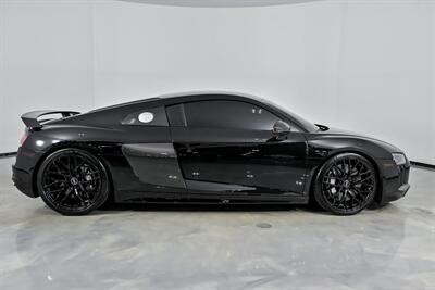 2017 Audi R8 5.2 quattro V10 Plus   - Photo 13 - Joliet, IL 60435