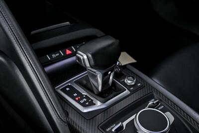 2017 Audi R8 5.2 quattro V10 Plus   - Photo 32 - Joliet, IL 60435