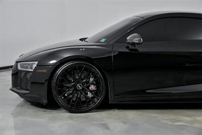 2017 Audi R8 5.2 quattro V10 Plus   - Photo 7 - Joliet, IL 60435