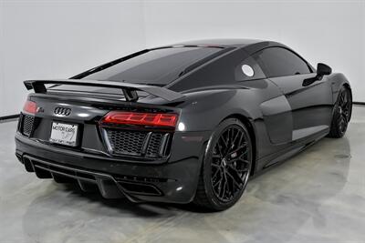 2017 Audi R8 5.2 quattro V10 Plus   - Photo 15 - Joliet, IL 60435