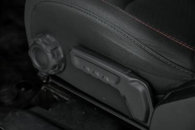 2019 Jeep Wrangler Unlimited Rubicon-$35K MODS-LIFTED & WHEELS!   - Photo 24 - Joliet, IL 60435