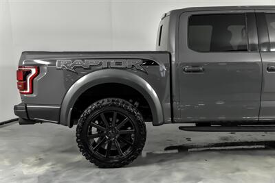 2018 Ford F-150 Raptor   - Photo 12 - Joliet, IL 60435