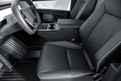 2024 Tesla Cybertruck   - Photo 19 - Joliet, IL 60435