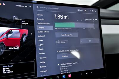 2024 Tesla Cybertruck   - Photo 33 - Joliet, IL 60435