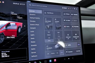 2024 Tesla Cybertruck   - Photo 30 - Joliet, IL 60435