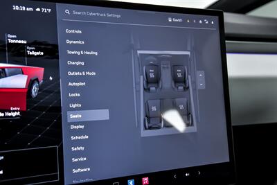 2024 Tesla Cybertruck   - Photo 38 - Joliet, IL 60435