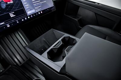 2024 Tesla Cybertruck   - Photo 41 - Joliet, IL 60435