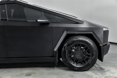 2024 Tesla Cybertruck   - Photo 15 - Joliet, IL 60435