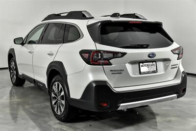 2023 Subaru Outback Touring XT   - Photo 10 - Joliet, IL 60435