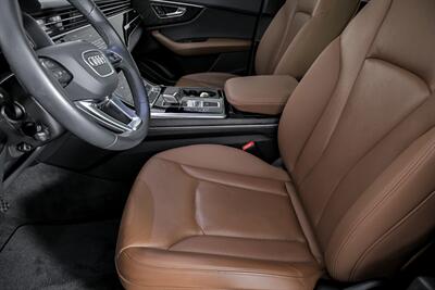 2022 Audi Q8 quattro Premium Plus 55 T   - Photo 21 - Joliet, IL 60435