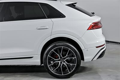2022 Audi Q8 quattro Premium Plus 55 T   - Photo 9 - Joliet, IL 60435