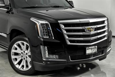 2019 Cadillac Escalade Premium Luxury   - Photo 3 - Joliet, IL 60435