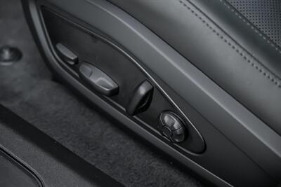 2022 Porsche Taycan 4 Cross Turismo - Photo 26 - Joliet, IL 60435