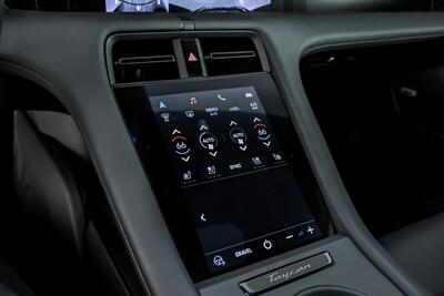 2022 Porsche Taycan 4 Cross Turismo - Photo 40 - Joliet, IL 60435