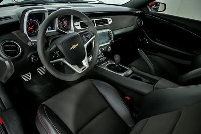 2013 Chevrolet Camaro ZL1   - Photo 20 - Joliet, IL 60435