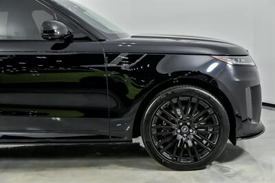 2025 Land Rover Range Rover Sport P635 SV Edition Two - Photo 15 - Joliet, IL 60435