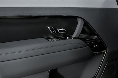 2025 Land Rover Range Rover Sport P635 SV Edition Two - Photo 18 - Joliet, IL 60435