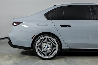 2024 BMW 760i xDrive   - Photo 13 - Joliet, IL 60435