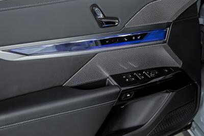 2024 BMW 760i xDrive   - Photo 18 - Joliet, IL 60435