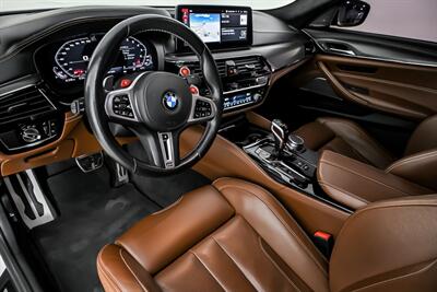 2021 BMW M5 COMPETITION-1 OWNER & CLEAN CARFAX   - Photo 21 - Joliet, IL 60435