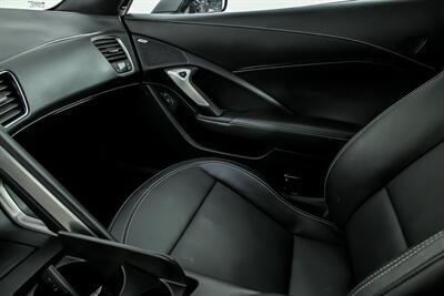 2015 Chevrolet Corvette Z06   - Photo 33 - Joliet, IL 60435