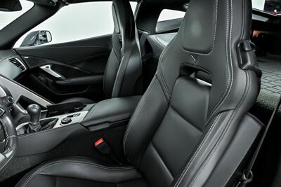 2017 Chevrolet Corvette Stingray Z51 2LT   - Photo 23 - Joliet, IL 60435