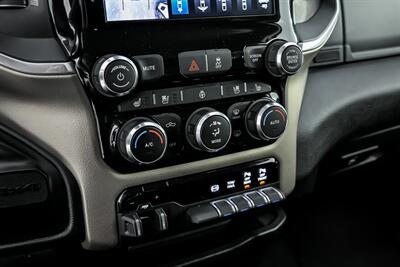 2020 RAM 3500 Laramie   - Photo 38 - Joliet, IL 60435