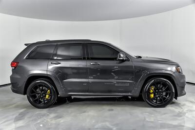 2018 Jeep Grand Cherokee Trackhawk   - Photo 14 - Joliet, IL 60435