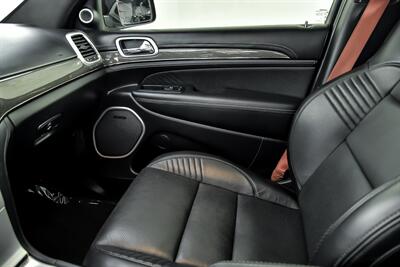 2018 Jeep Grand Cherokee Trackhawk   - Photo 41 - Joliet, IL 60435