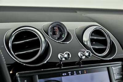 2019 Bentley Bentayga V8   - Photo 32 - Joliet, IL 60435