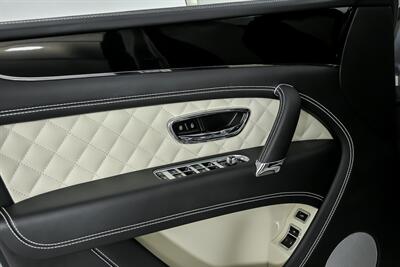 2019 Bentley Bentayga V8   - Photo 17 - Joliet, IL 60435