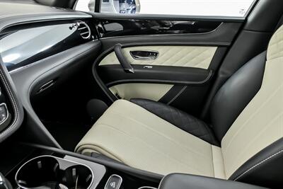2019 Bentley Bentayga V8   - Photo 38 - Joliet, IL 60435