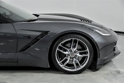2014 Chevrolet Corvette Stingray Z51 - Photo 15 - Joliet, IL 60435