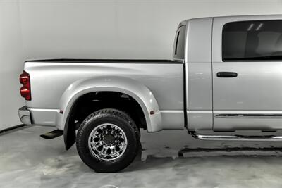 2009 Dodge Ram 3500 Laramie   - Photo 13 - Joliet, IL 60435