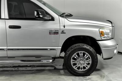 2009 Dodge Ram 3500 Laramie   - Photo 15 - Joliet, IL 60435