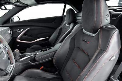 2023 Chevrolet Camaro ZL1   - Photo 27 - Joliet, IL 60435