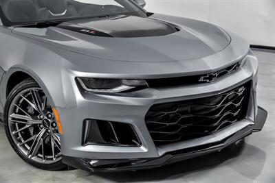 2023 Chevrolet Camaro ZL1   - Photo 3 - Joliet, IL 60435