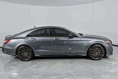 2017 Mercedes-Benz CLS AMG CLS 63 S   - Photo 14 - Joliet, IL 60435