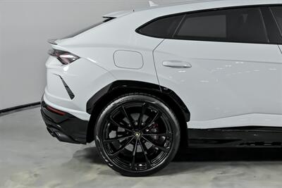 2022 Lamborghini Urus   - Photo 13 - Joliet, IL 60435