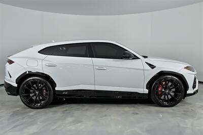 2022 Lamborghini Urus   - Photo 14 - Joliet, IL 60435