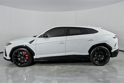2022 Lamborghini Urus   - Photo 8 - Joliet, IL 60435