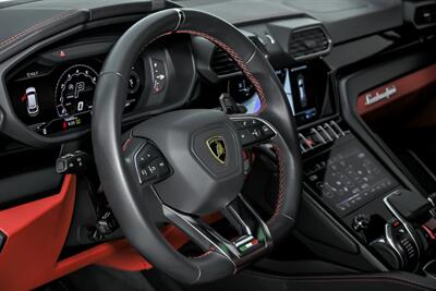 2022 Lamborghini Urus   - Photo 26 - Joliet, IL 60435